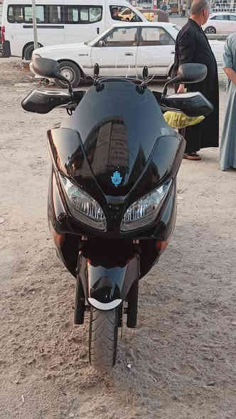 السلام عليكم_دراجه فورصه للبيع دراجه صفر تسعة(9.0) مال رمبه قبل شهرين نازله من الرمبه دراجه أي زلخ و ضربه ما بيها دراجه فول مواصفات سبع نمر اربع تحويلات سماعات بگلايت. كرستال او همين ما مفتوح برغي بل دراجه كله شغال بريكات.عدادات.أشاير أو هم هاي جامه ألأماميه الأصليه أو عندي جامه اضافيه طويله للبيع أي زلخ ما بيها ترهملها الطويله ألي يريدها وحدها أو وي دراجه هم أبيعها 
المكان:مدينة الصدر الچوادر قرب المصور العربي 
السعر :13 ورقة او بيها مجال للشراي 
متواجد واتساب فقط  الرقم : ***********
