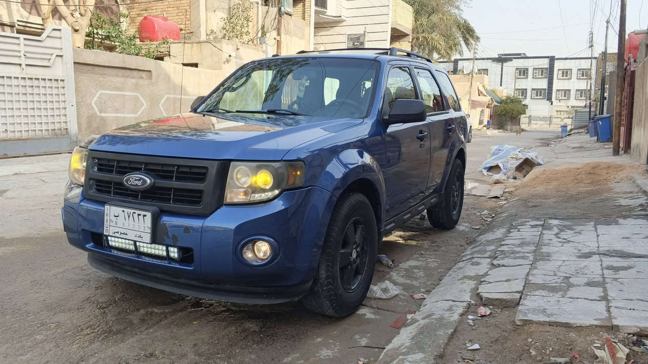 سلام عليكم 

فورد سكيب 
موديل 2010
رقم بغداد نكليزي 
بسمي تحويل ثاني يوم 
هزه 2027
كير +مكينه جديد 
تخم تاير جبلي نضافه 75%
صدر امامي نضافه 60%
صدر خلفي 80%
تحكم ستيرن جهتين 
مثبت سرعه 
كشن كهربائي 
مري كهرباء
منفذ AUX+بلوتوث 
مانع تزهلق 
سستم سماعات اصل 
مكان خزن جك+سباين 
لايتات زنون اصفر+ثلجي اصل 
كامر خلفيه+حساسات 
حادث جاملغ خلفي جهت السايق مصبوغه عام 
السعر 85 وبيه مجال جدأ بسيط 
مكاني بغداد الستفسار ***********
