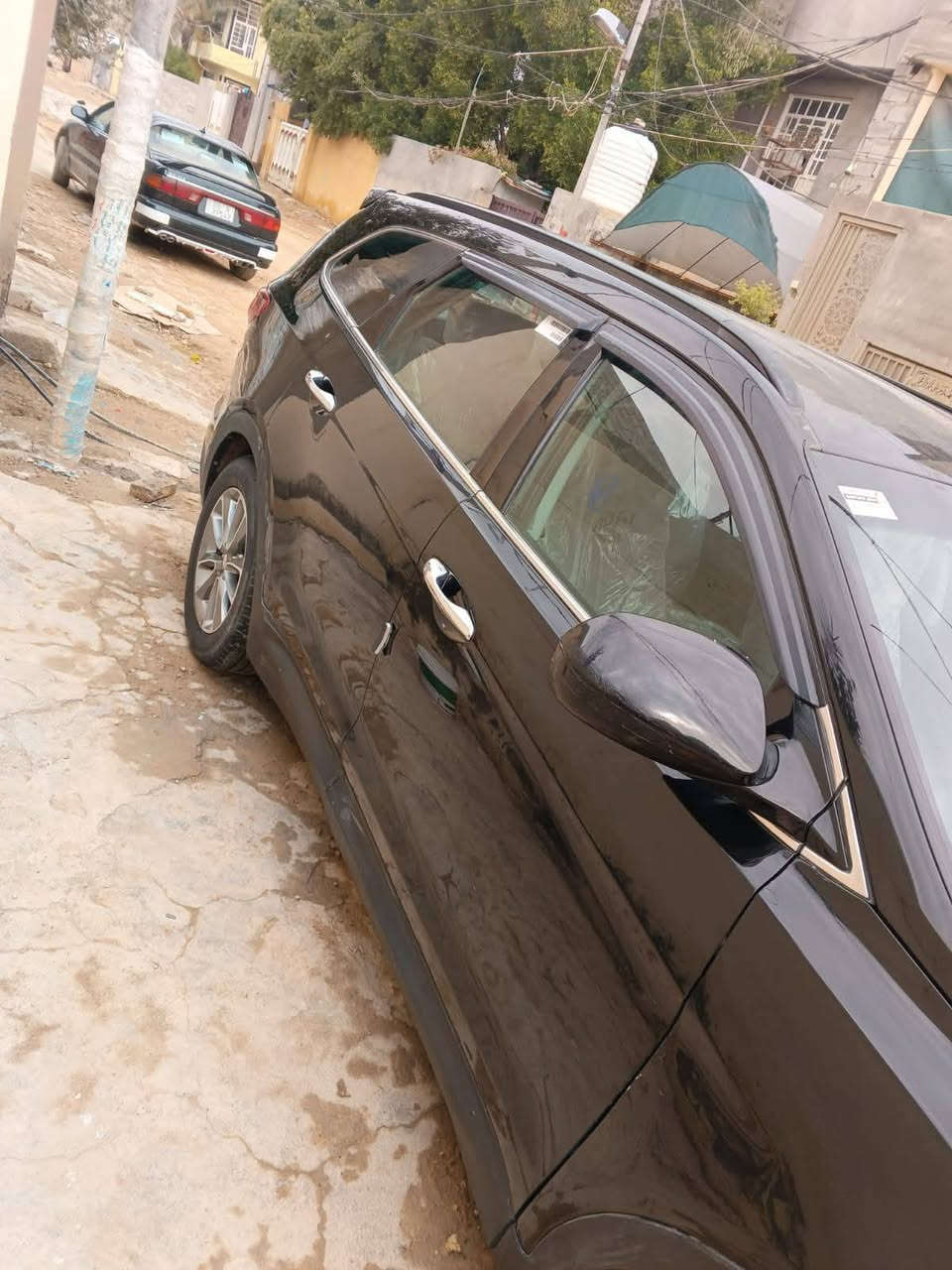 السلام عليكم
سنتافي للبيع 2017

كراند 6ستندر كشن كهربائي شاشه دواره تخم تايرات جديد 

بيها 3قطع صبغ 7راكب 
سعر 155
***********
