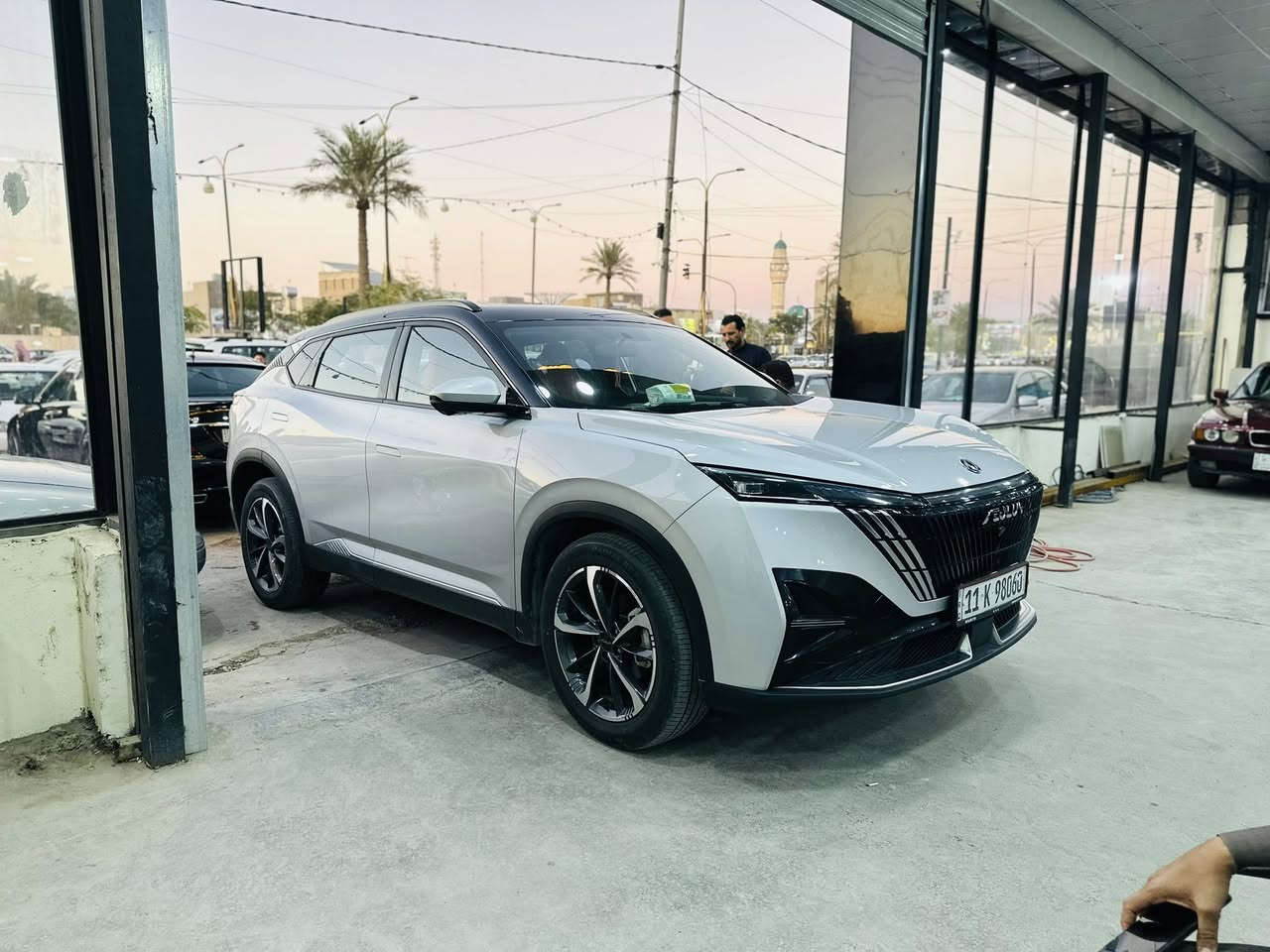 سلام عليكم.  للبيع. ميك. صيني
موديل2025

رقم بغداد.  الدولي. تحويل مباشر

فول مواصفات.  اعلى فئه بانوراما بصمه. تشغيل عن بعد. سياره معروفه مواصفاتها

محرك 2000

محرك كير شرط.  
سياره زيرو جديده.   ماشيه 24.000

المكان الانبار الفلوجه

الرقم هاتف:‭٠٧٨١ ٤٧٩ ٢٦٢٤
