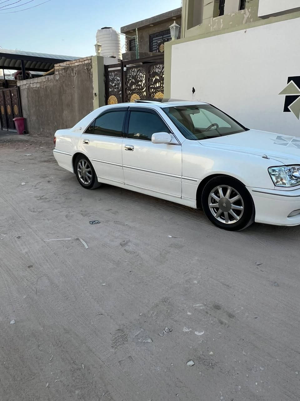 ملكه اربع دكم فتحه فول واحد على واحد رقم كركوك مفحوصه ومدفوع كموك كامله بس الرقم باقي واصل قرص مكفوله من كص ونقل وصبغ   فوك وجوه نجف تحوير بسم شخص من بغداد باي وقت يداور السعر ب118 مكان كوفه 
***********
