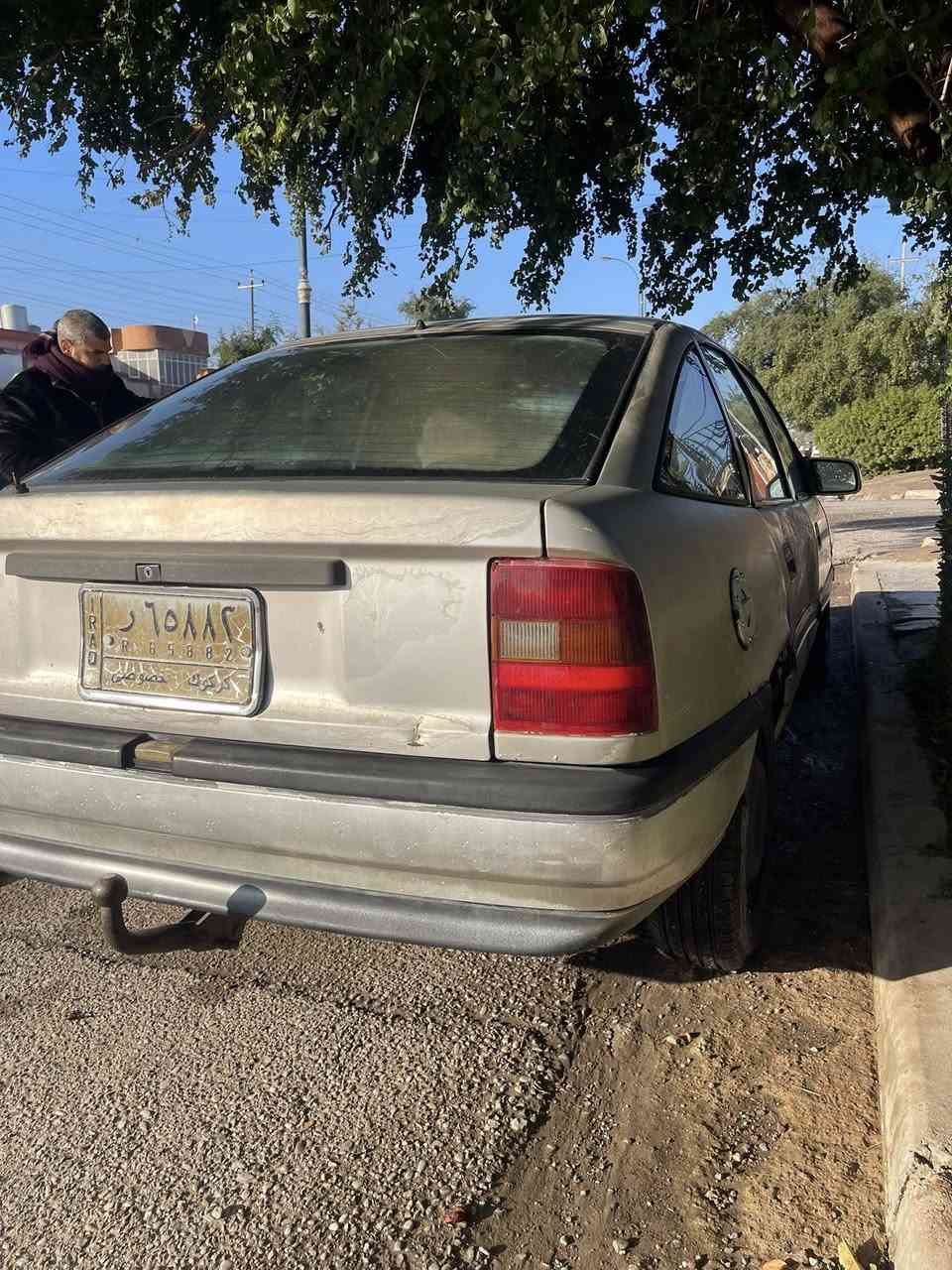 اوبل فيكترا 18 ماسحه
موديل1991رقم كركوك
گيرومحرك  شرط
اربع اطارات جديدة
شرط التحويل
يوجددفتر بنزين
سلايت
لون ذهبي
السعر29ورقه
موبايل آسيا***********
كورك***********
