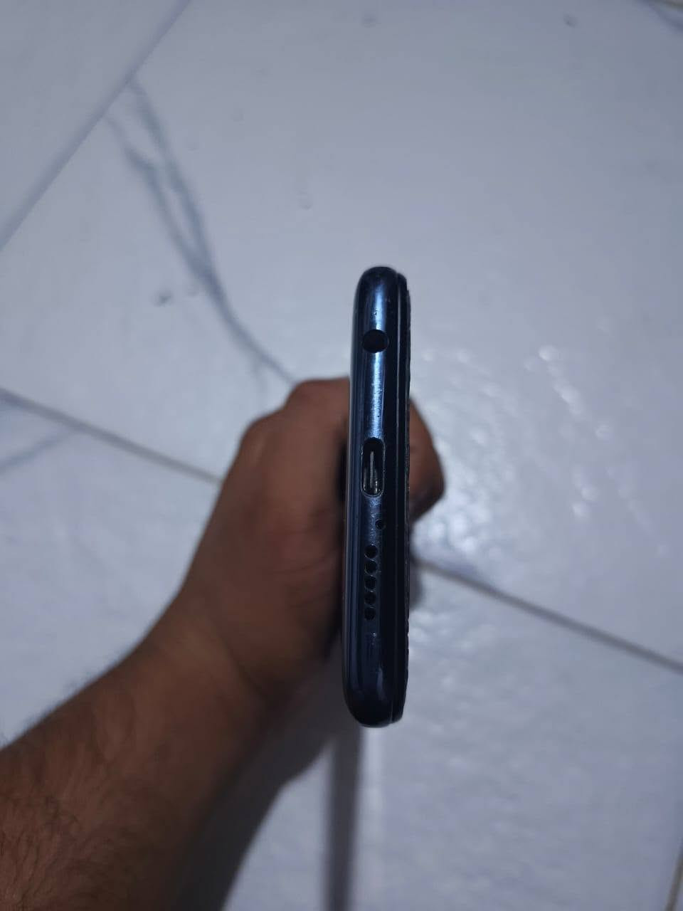 السلام عليكم
بوكو x3 برو 
ذاكرة ٢٥٦
بطارية 5160
جهاز نضيف كلش
ماداخل تصليح ابد
بيه فقط فطور باللزكه وما مأثرة على الشاشه
كارتونته وياه 
مراوس فقط
مكاني نجف


**إذا كنت صاحب هذا الإعلان وتريد حذفه لأي سبب، رجاءا أرسل رسالة إلى الدعم الفني**