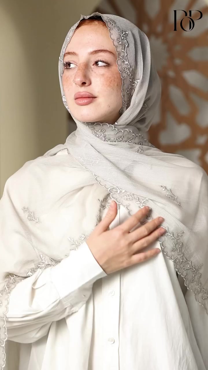 اسكارف أنيق بخامة ناعمة ولمسة شيك ✨
ألوان هادية تناسب كل اللوك، وسهل اللفة وثابت طول اليوم.
اختيارك الصح لكل خروجة وكل ستايل 💕 مول الأستاذ شارع رمسيس مصر الجديده https://t.me/PopScarf❤️ https://www.facebook.com/share/16b6B38tu7/


**إذا كنت صاحب هذا الإعلان وتريد حذفه لأي سبب، رجاءا أرسل رسالة إلى الدعم الفني**