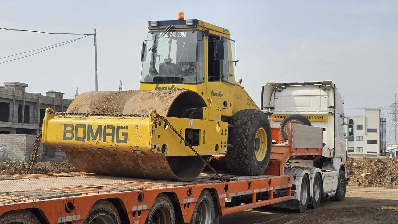 حادیلە بۆماک مۆدێل 2012 سبوغ عام  
***********
