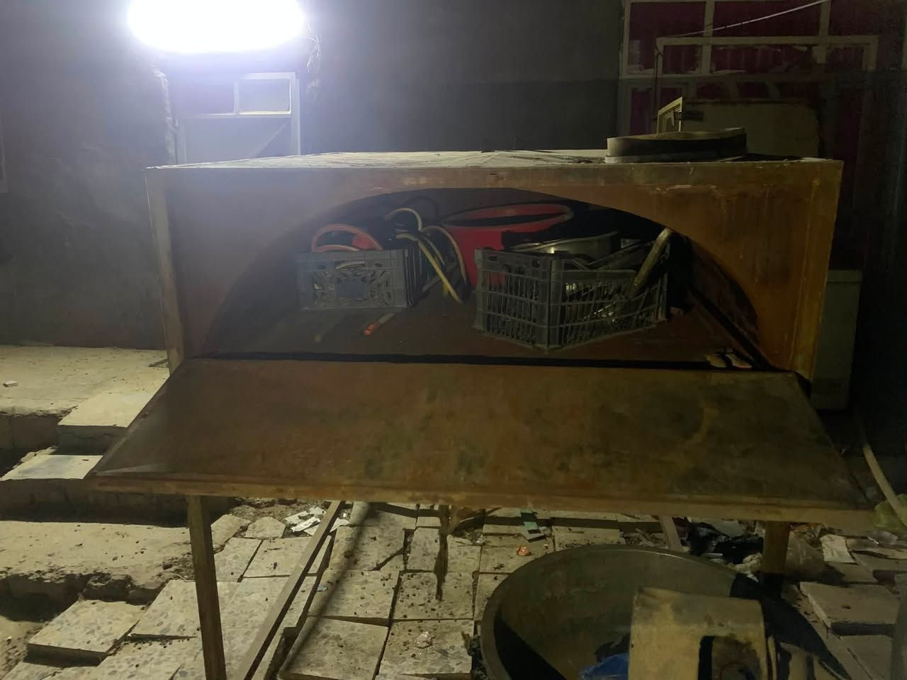 السلام عليكم
فرن   اربع مشاعل مغلف ستانلس ستيل ارضيه بليت ثقيل قياساته تقريبا 2*2مكاني بغداد الامين سعره 550ولخدام المواكب بي مجال


**إذا كنت صاحب هذا الإعلان وتريد حذفه لأي سبب، رجاءا أرسل رسالة إلى الدعم الفني**