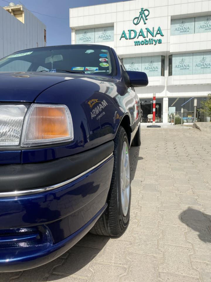 اوبل فكترا موديل 1992
محرك 18 كير عادي قفل مركزي 
كونترول abs  صدر امامي خلفي كله بشرط 
ويل وتايرات جديد لون نيلي صبغ عام جماليه بدون ضربه 
رقم اربيل دولي سنويه 2029 شرط تحويل 
مكان السيارة كركوك 
للاستفسار ‭٠٧٧٣ ١٨٦ ٧٤٧٢‬
‏سعر 52 ورقة￼
