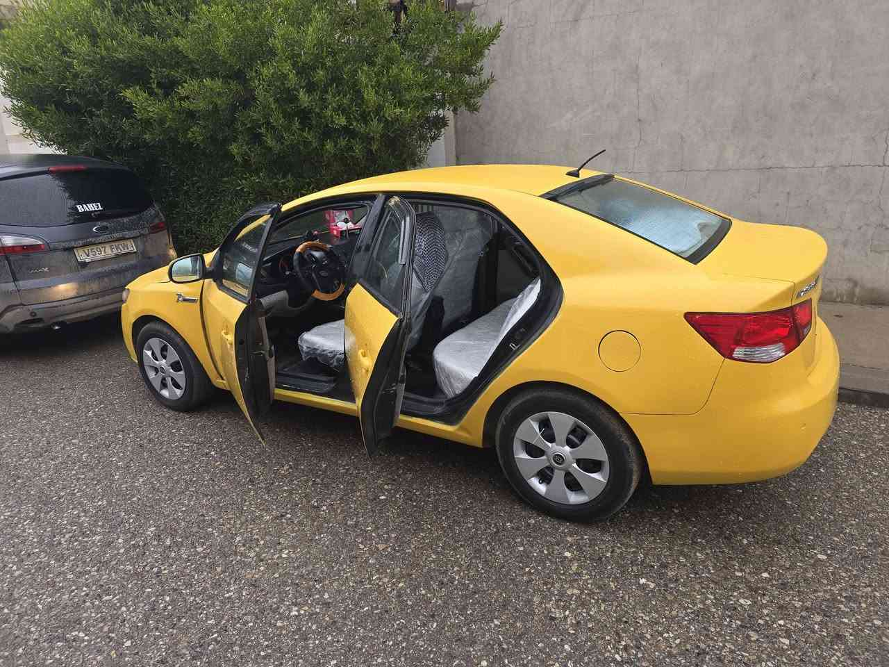 سڵاوی خوای گەورە لە هەموو لایەک
کیا سیراتۆی تەکسی بۆ فرۆشتن  
مۆدێل 2011 
مەکینە 16 
بۆ نرخ نامە بنیرە یا پەیوەندی بکە 
***********
