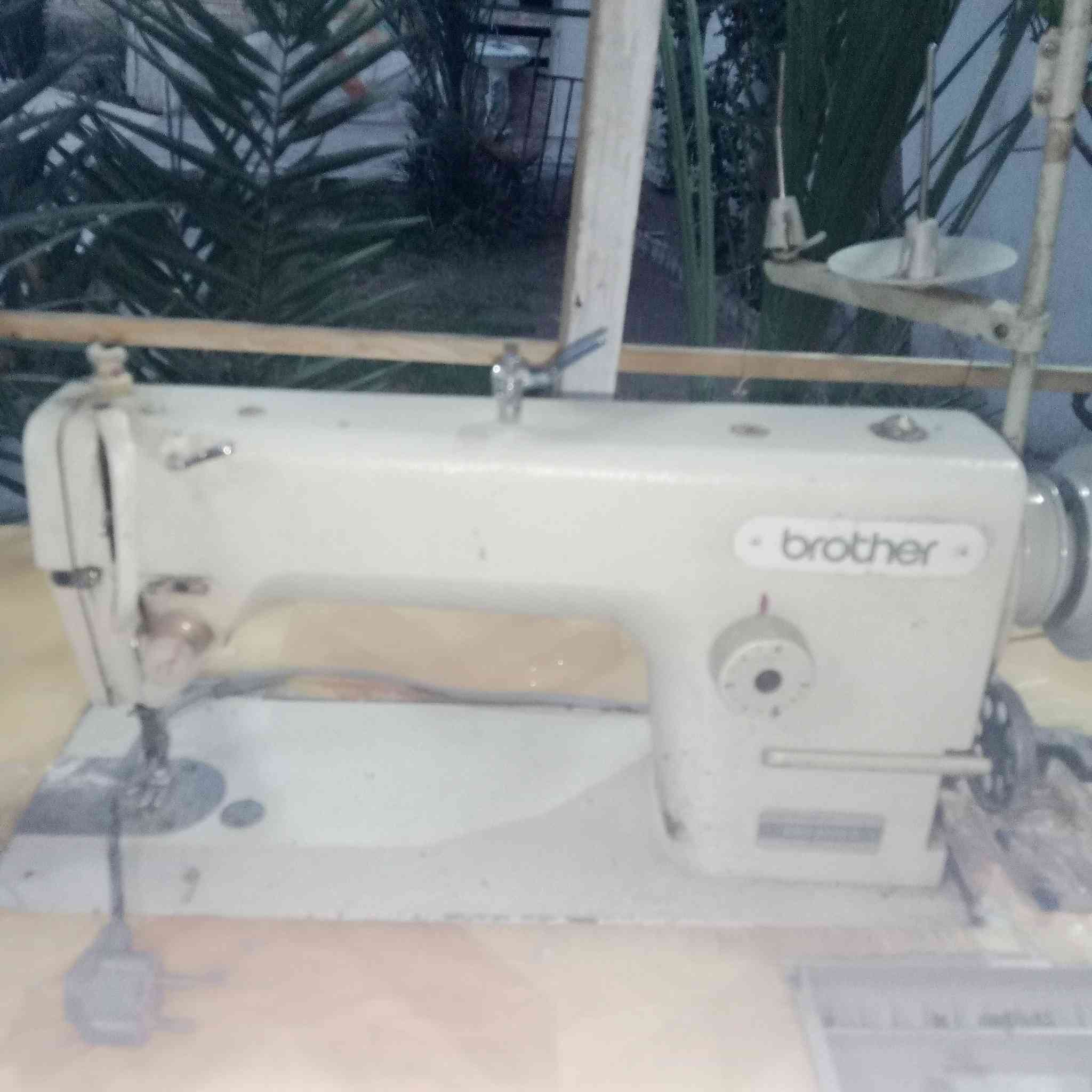 مكينه للبيع براذر سعر ١٠٠ وبيه مجال مكان ازركيه قرب جامع سراج منير


**إذا كنت صاحب هذا الإعلان وتريد حذفه لأي سبب، رجاءا أرسل رسالة إلى الدعم الفني**