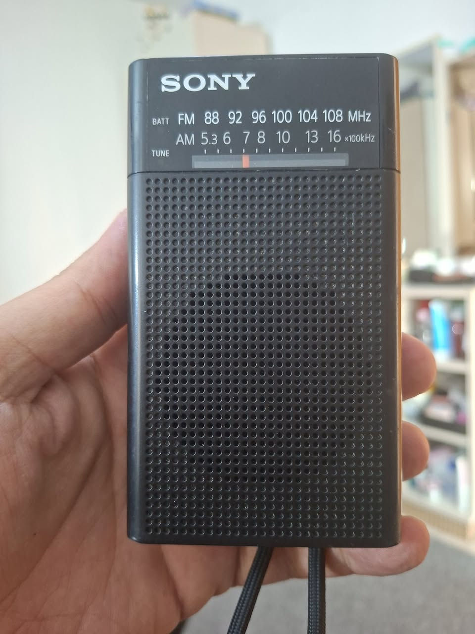 راديو FM AM ب30 فقط قفله
SONY ب ضوء لبيان عمر البطارية المتبقي
وضوء عند ضهور المحطة سحب وجودة عالية يستغل باتريين قلم.


**إذا كنت صاحب هذا الإعلان وتريد حذفه لأي سبب، رجاءا أرسل رسالة إلى الدعم الفني**