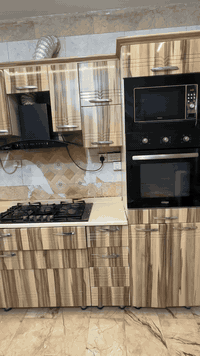 السلام عليكم
كاونتر ام دي اف نظافة 80‎%‎

مع ملحقاته 

طباخ كهربائي زجاجي

مايكرو ويف

فرن كهربائي

مرشحة 

كلهن ماركات زينه وشغالة 

للاستفسار ***********
السعر مليون و450 وبي مجال كلش بسيط

مكان بغداد-المنصور
