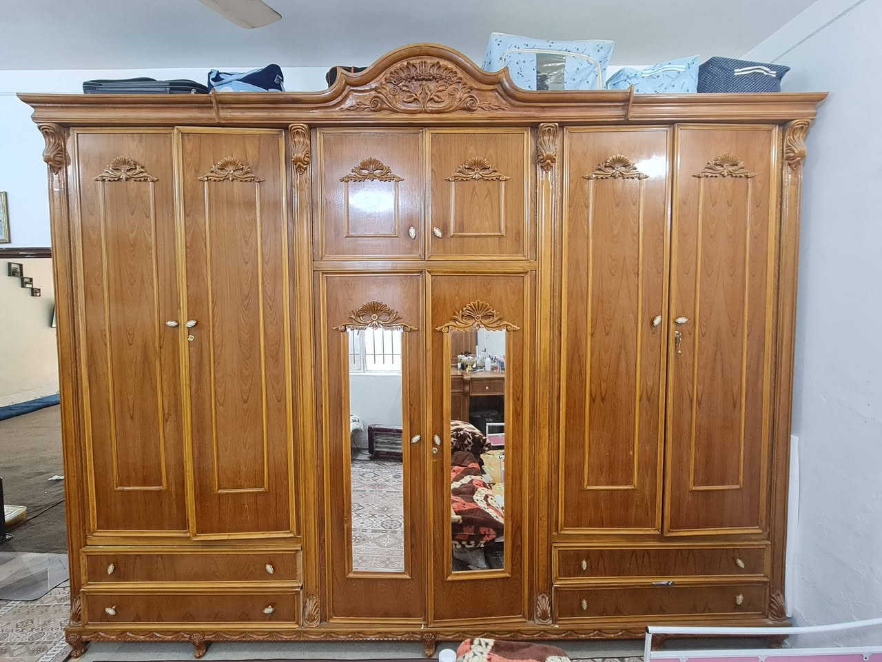 غرفة عراقية تسكام بالصالحيه سويتها
٩قطع اريدها بمليون و نص 
و النقل و الشد علينا 

للإستفسار راسل الرقم 

***********
