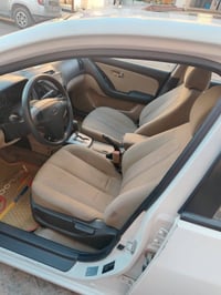 اسلام عليكم النترا موديل ١١ خليجي مكفول تبريد مكينه كير داخل ارضيه جلد...