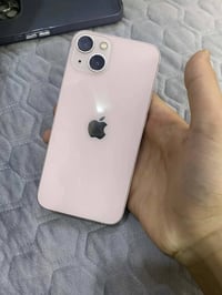 ايفون ١٣ عادي للمراوس بأيفون فقط ذاكرة ١٢٨  بطارية ١٠٠ مستبدلة اصلية ش...