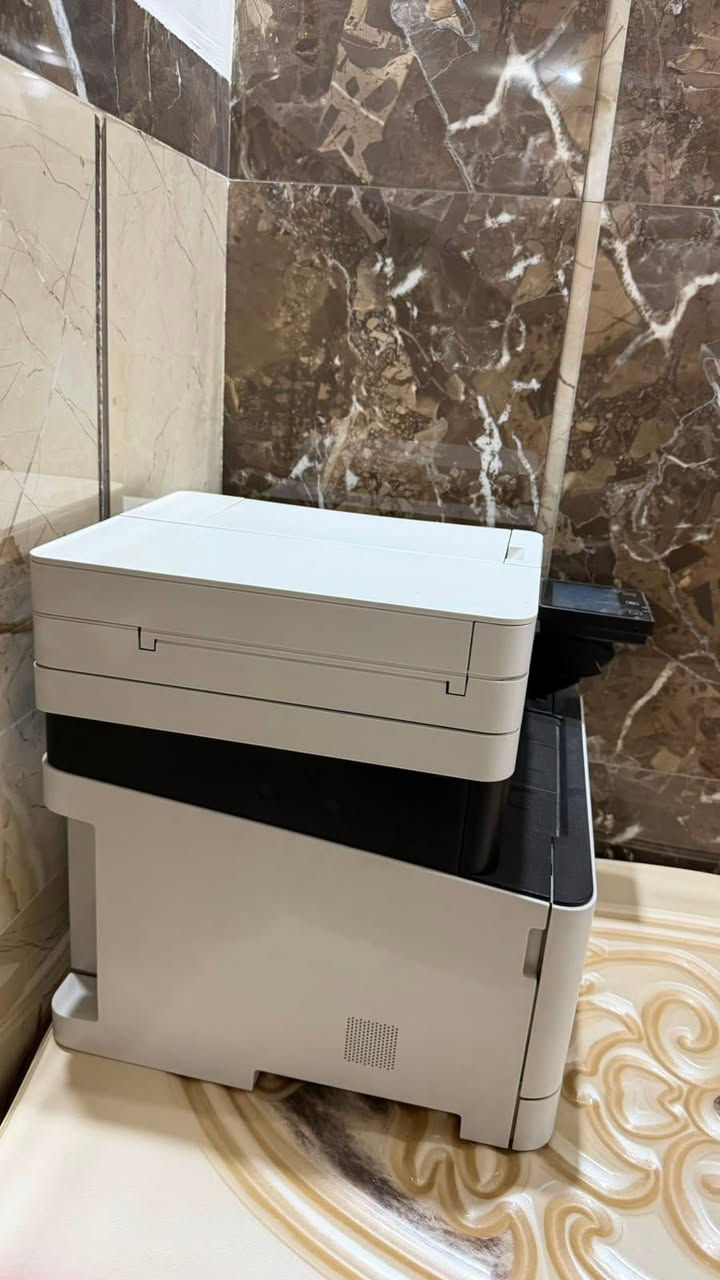 طابعة كانون مستخدمة  استخدام شخصي بدون حبر يستقطع سعر الحبر 
السعر ٢٠٠ الف وبي مجال للاستفسار 
النجف ***********
