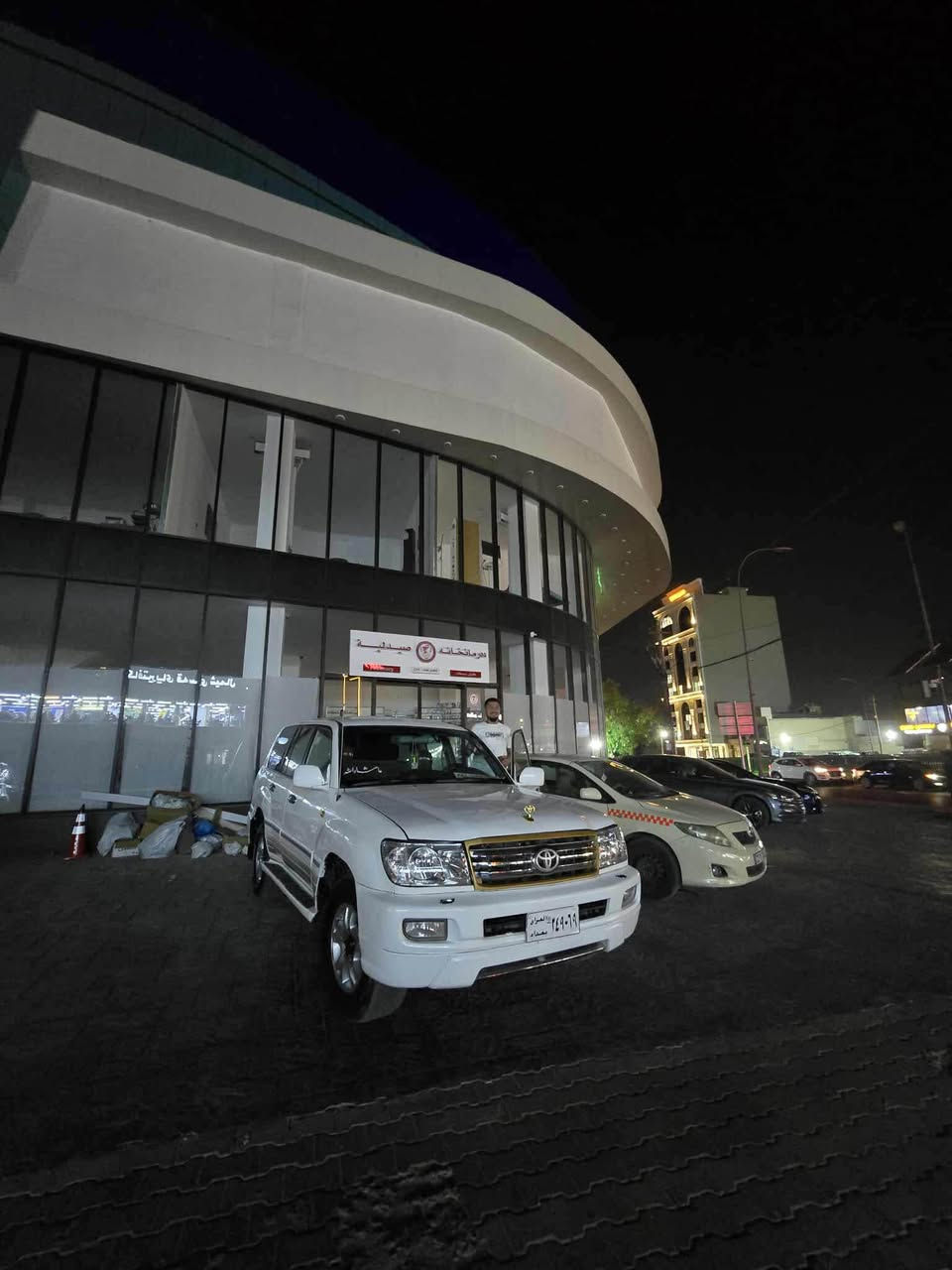 مۆنیکا ۲۰۰۰۰
ڕەقەم ئەصڵی بغداد 
ئاڕمی سلێمانی پلاستیک 
غەڕامەو ئەوەلیات بەشەرت 
مەکینەو گێڕ وئەکسڵ بەشەرت 
کراوەتە غاز . غازی ایطاڵی زۆر کەم دەخوات 
عام نیە بە عام دەیفڕۆشم 
سەیارەیەکی زۆر قیت و جوانە نەکەوتووە ماڵی دۆستە فول عادیە شاشەیە و تەبریدە جوابی نامە نادەمەوە لە واتسئاپ نامە بنێرە ۰۷٥۰،۷۱٦۱۱٥٤ أربيل, العراق
