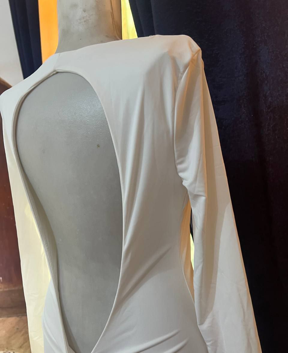 فستان عقد أومناسبة بسيط قماشه يجنن 
يلبس من وزن ٥٥ لل ٧٠ قماشه ليكرا مالابسته ولا مرة أريده ب ٢٠ ألف


**إذا كنت صاحب هذا الإعلان وتريد حذفه لأي سبب، رجاءا أرسل رسالة إلى الدعم الفني**