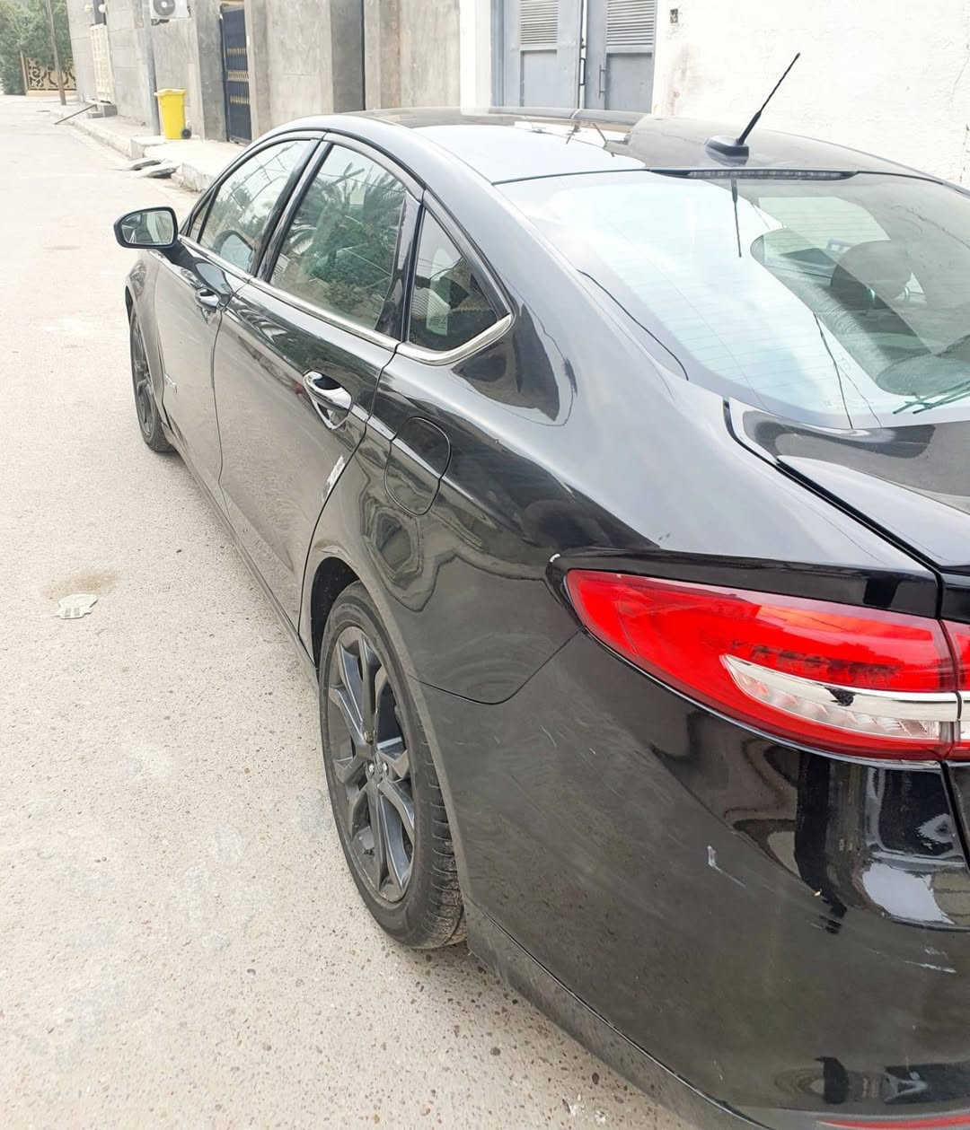 للبيع او المراوس
السلام عليكم فيوجن ٢٠١٨ هايبرد محرك ٢٠٠٠ تنفس طبيعي رقم بغداد جديد 
السعر ١٠٠$ مكان الفلوحة
الاتصال: ***********

