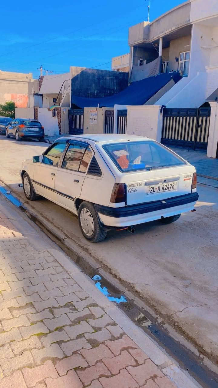 سلام عليكم كاديت مكينه 16 سنويه لحد 2030 حداديه نضيف دواخل نضيف سياره كعدتها حلوه بيع او مراوس تكسي سعر 28 بي مجال بطاقه بانزين بي رقم ديالى
مكاني كركوك حمزلي 

***********
