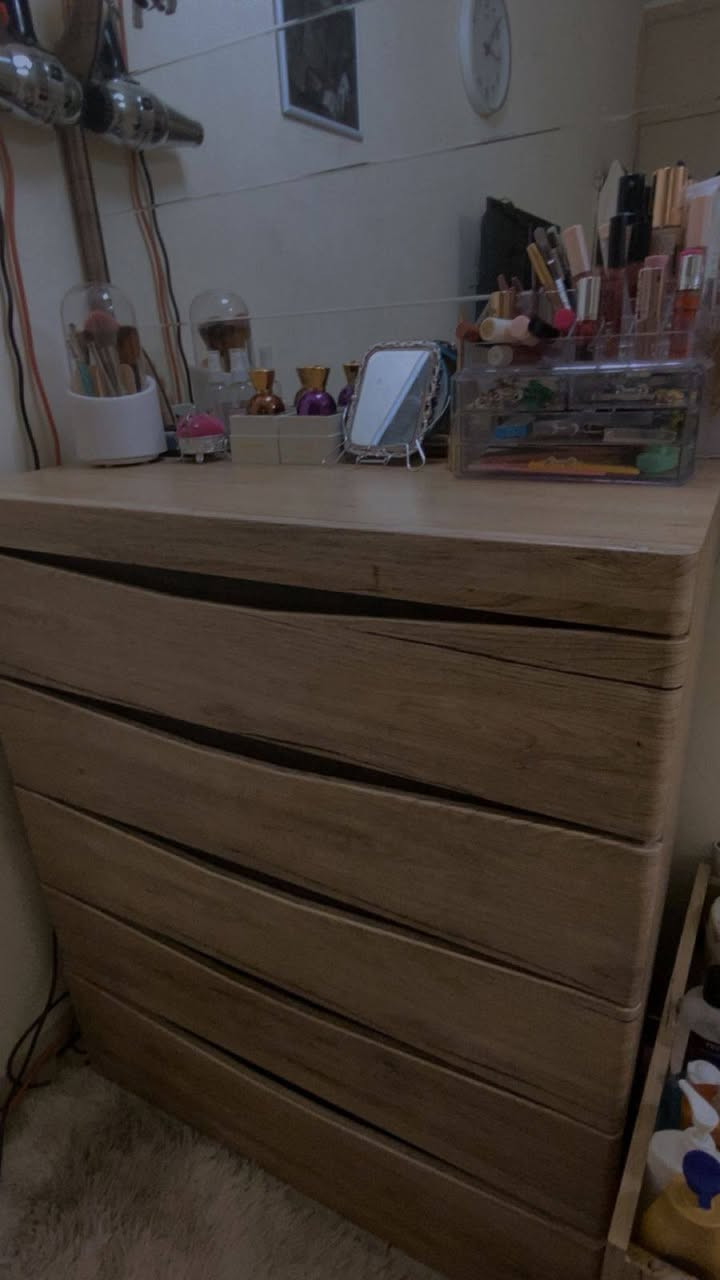 السلام عليكم غرفة نوم مستخدمة مع الدوشك الكنتور يحتاج نجار يضبطه السرير مخزن عرض ١٦٠ مناسب لغرف بسماية السعر ٤٥٠ الف نهائي


**إذا كنت صاحب هذا الإعلان وتريد حذفه لأي سبب، رجاءا أرسل رسالة إلى الدعم الفني**