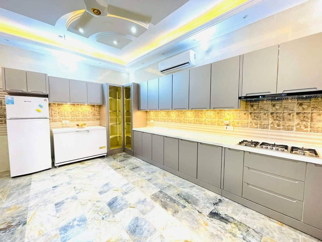 معمل تاج المطابخ احدث الموديلات ال كاونترات الاسعار مناسبه نتعامل قسط ونقد  ***********
