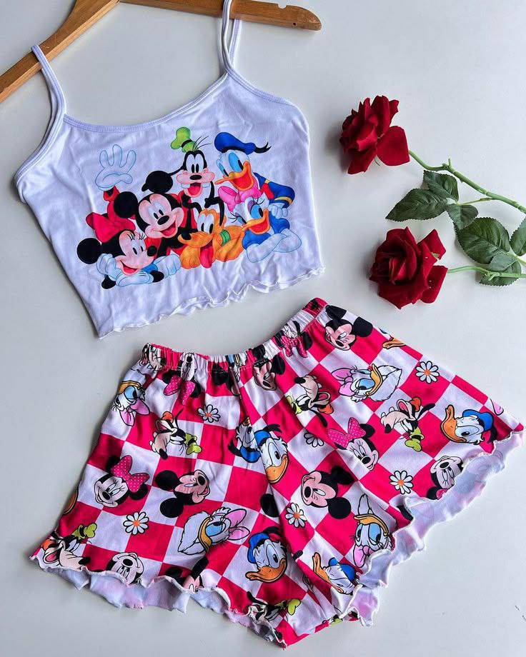 🌸 كوني دومآ متألقة 🌸
تشكيلة تجنن من أجمل التراكات 😍❤️

تراك شورت وكيمونة ❤️🍒 خامة القماش فانيلة ستريج ناعم 💯 الأصلي درجة أولى يجنن باللبس والقماش غسل ولبس ✔️

القياسات : فري سايز يلبس من وزن ٣٠ الى ٦٠ كيلو 
الحجز واتساب ‏‪***********‬‏
