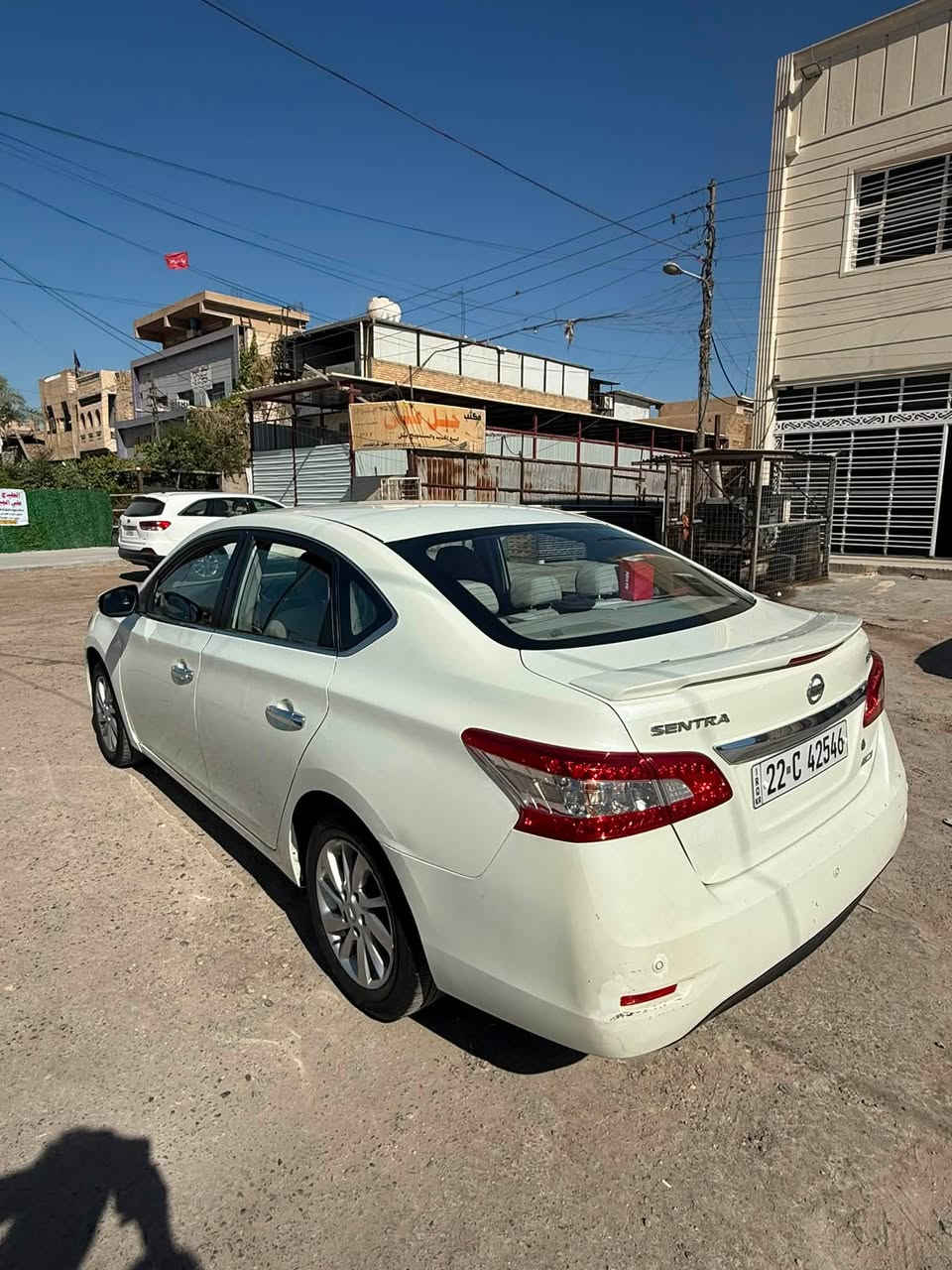 للبيع نيسان سينترا موديل 2015  مكينه 1800رقم اربيل السياره نظيفه وخير من الله تشغل وتطلع بيها ملاحظات بالكشر موضحه بالتصوير سعر 120$ وبي مجال للشراي سهله مكانهه بغداد تاخذهه تفحصها سونر 
موجود اتصال بس ***********
سنويه لحد 2027شهر 4

