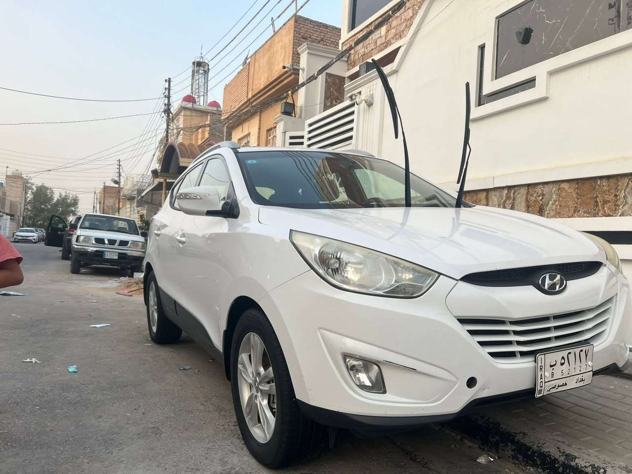 جمعه مباركه اخوان سيارت توسان موديل ٢٠١٢ خليجي سياره جاهزه وحلو مكفوله من الصبغ بيها فقط البنيد بدلته بلادي وكعت عليه بلوكه وجبت بلادي اصلي وبدلته ما صلحتهايرباك كله مكفول وشغال  *********** حسين واتساب متوفر
