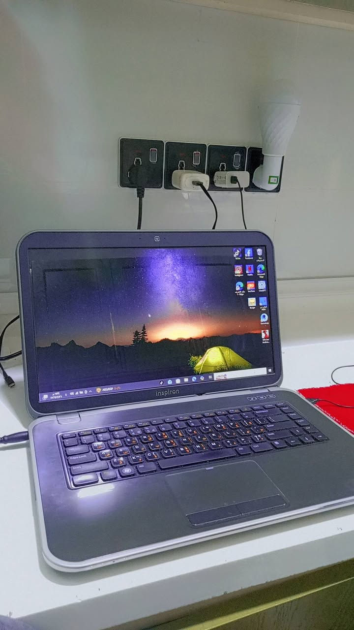 ​💻 للبيع أو المراوس بجهاز iPad 💻
لابتوب Dell Inspiron 5520 بمواصفات قوية وشغال مثل اللوز!
​الجهاز نظيف جداً ومثالي للدراسة، التصفح، وأعمال المكتب، وبيه مواصفات تضمن لك سرعة بالأداء:
​المعالج (CPU): Intel® Core™ i7-3612QM (جيل ثالث فئة QM القوية، يجي بـ 8 مسارات لسرعة المعالجة).
​الذاكرة (RAM): 4GB DDR3.
​الهارد (Storage): SSD 256GB (الجهاز يشتغل بلمح البصر بسبب الهارد الـ SSD).
​كارت الشاشة: Intel(R) HD Graphics 4000.
​الشاشة: قياس 15.6 انج مريحة جداً للعين.
​✅ الحالة: الجهاز شغال 100% وما بيه أي مشاكل تقنية.
🤝 الغرض: بيع مباشر أو مراوس مع أيباد (iPad) يكون بنظافة الجهاز ومواصفات متقاربة.


**إذا كنت صاحب هذا الإعلان وتريد حذفه لأي سبب، رجاءا أرسل رسالة إلى الدعم الفني**