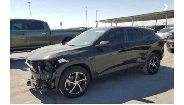 السلام عليكم
للبيع او المراوس حسب القناعه 

شوفرليت تراكس 2024 RS حادثه دعاميه اماميه فقط اكلين ما مفتوح بيه برغي غير الدعاميه حته ايرباك ما طاك .

السياره ماشيه 7000 مرقم قادسيه بسمي مكينه 1200 تيربو گير 6 نمر 

مانع تصادم 

اوتو ستوب 

زنون ابيض بلاد 

تشغيل عن بعد 

هاند بريك 

شاشه كامره 

تبريد 8 سرع  وبعد بيها هواي موصفات 

السياره احله من الصور ومال جناي مكان السياره الديوانيه اي استفسار *********** 

السعر 150 وبيها مجال.. وتحياتي
