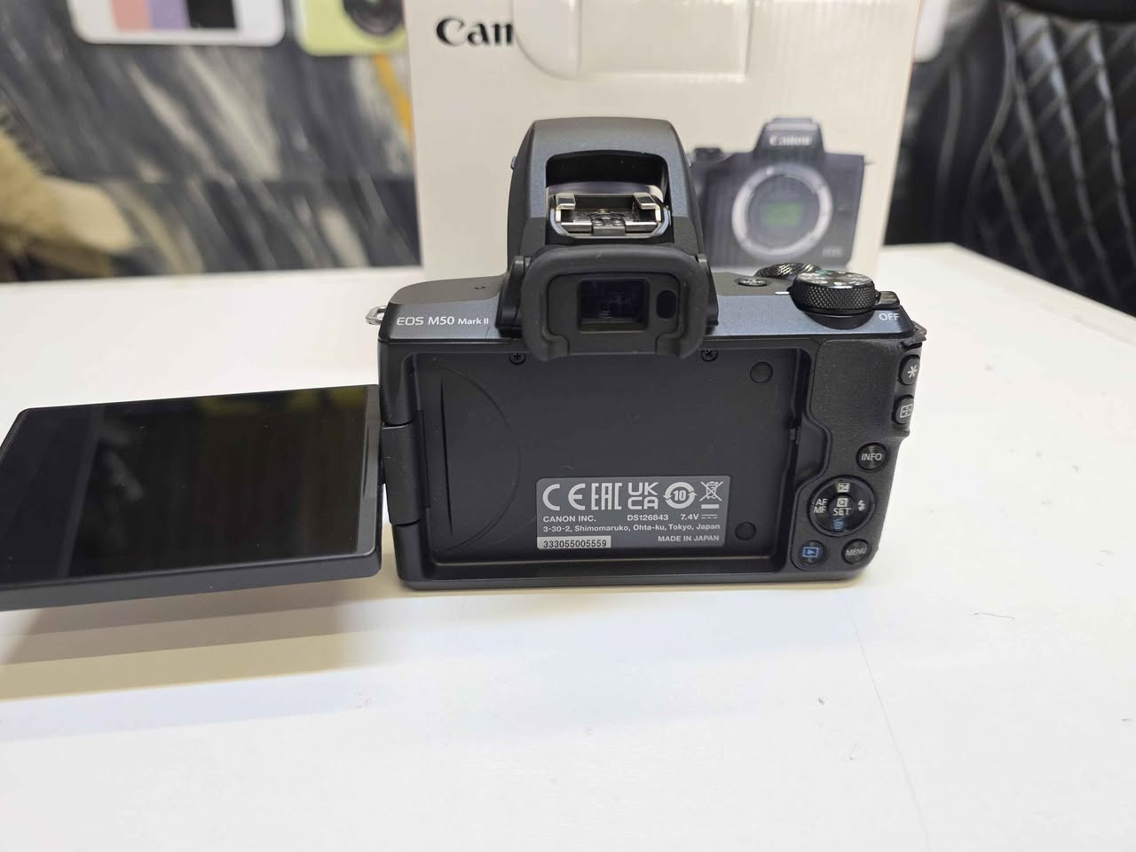كانون M50 Mark II  مع عدسه بلاديه 
15 45 اوتو فوكس سريع بدون نويز STM 
تتميز بمستشعر APS-C بدقة 24.1 ميجابكسل، معالج DIGIC 8، وتسجيل فيديو بدقة 4K تدعم الكاميرا ميزة البث المباشر والتركيز التلقائي للعين معالج الصور: DIGIC 8 .تدعم تسجيل الفيديو الرأسي لشبكات التواصل الاجتماعي الريلز مع تتبع دقيق للعين والوجه .الشاشة: شاشة LCD تعمل باللمس قابلة للتحريك بالكامل الاتصال: مدمج بتقنية Wi-Fi و Bluetooth لنقل الصور لاسلكياً   والبث المباشر على YouTube EOS 
       ✨️✨️السعر 680 الف ✨️✨️ بغداد, العراق


**إذا كنت صاحب هذا الإعلان وتريد حذفه لأي سبب، رجاءا أرسل رسالة إلى الدعم الفني**