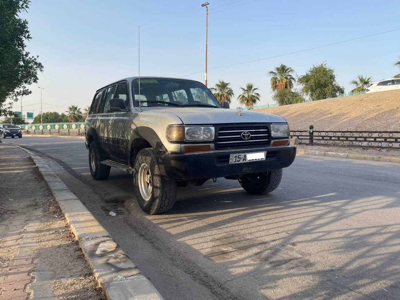 لاندكروز الربيع موديل ٩٢ السعر ٤٥ الرقم نبار مشروع وطني سياره بسمي موجوده بقداد ***********

