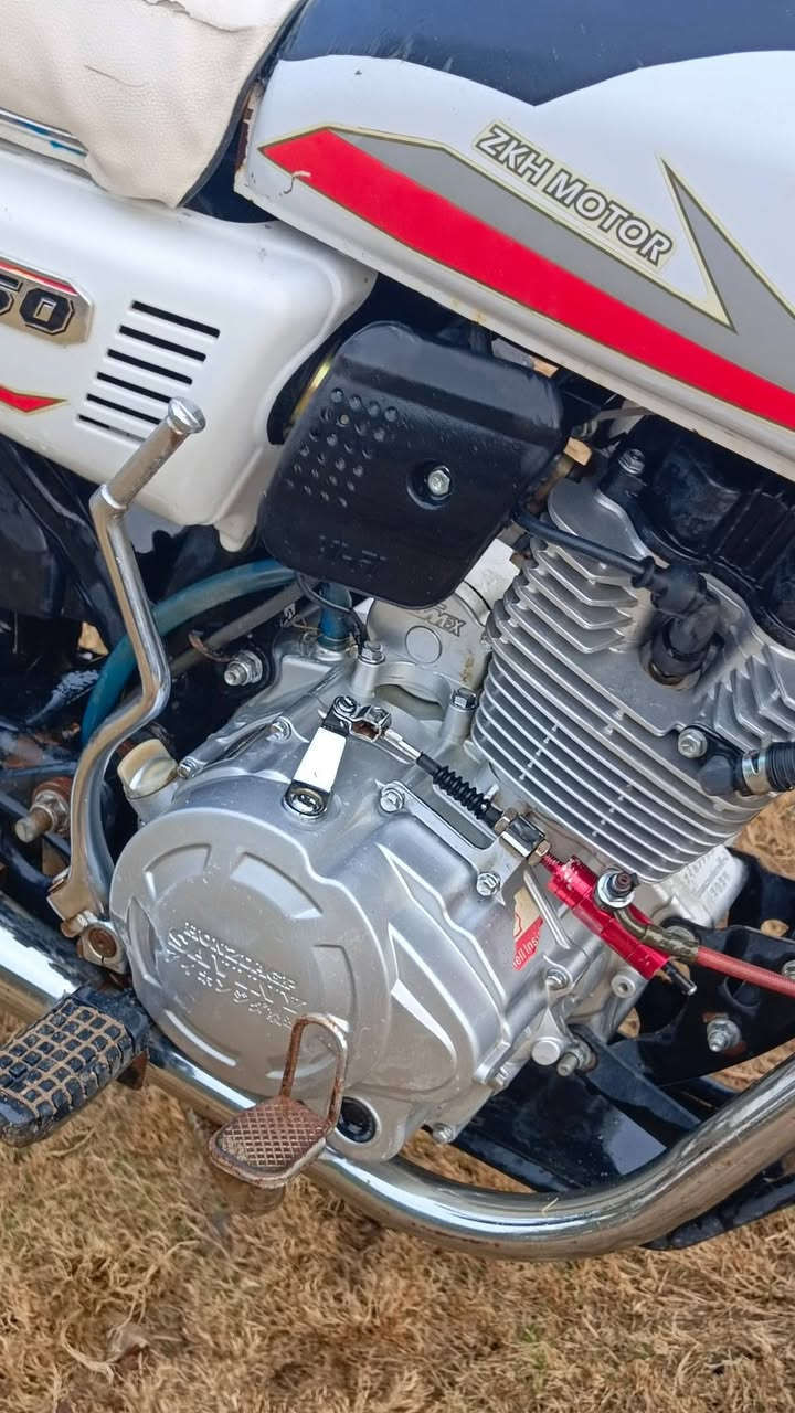 سلام عليكم دراجه للبيع مديل 2024 مثل البا الصوره مكاني نعمانيه ***********
