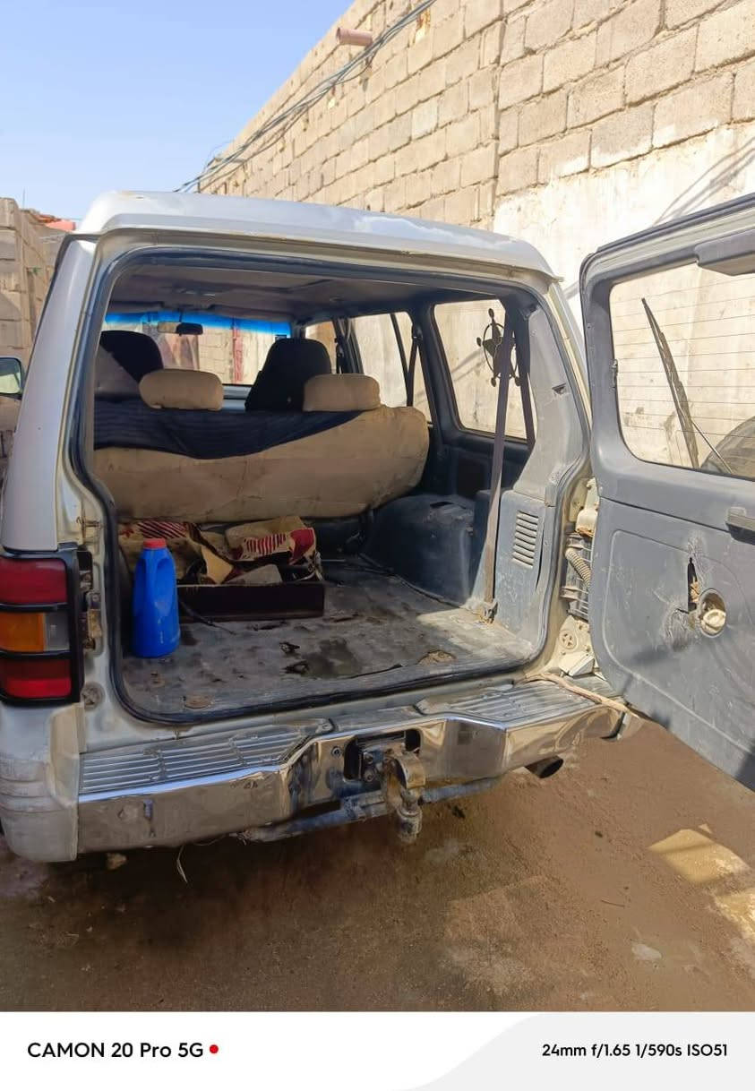 باجيرو للبيع او مراوس موديل 2000 رقم بصره انكليزي للمزيد هذا رقمي ***********
