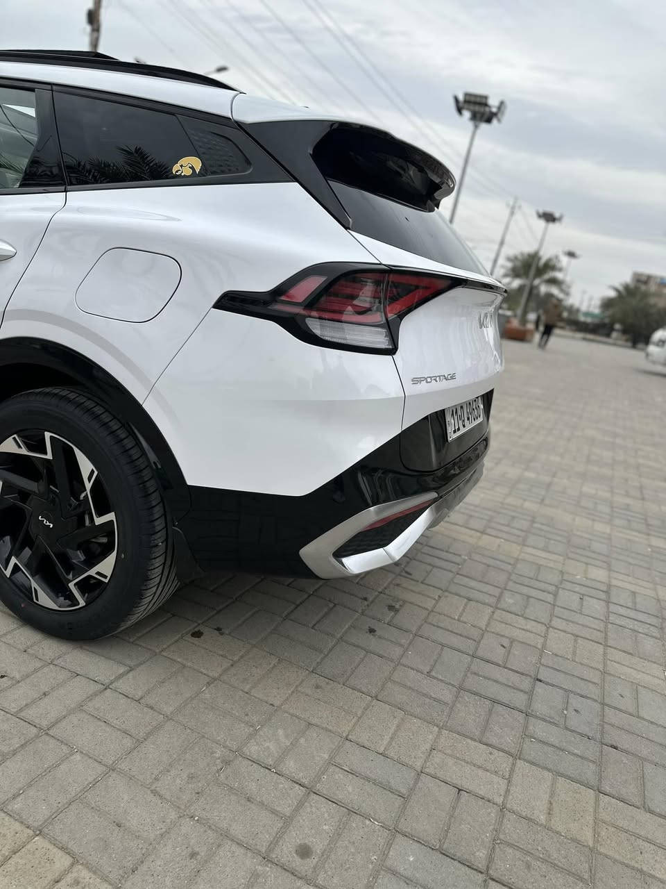 يالله سلام عليكم شباب سبورتج برستيج اخر فئه كل لموصفات الي بالك بيه 5 كامرات حار بارد مديل 23حادثه خشم جاملغ ولبنيد بدون ايرباك بدون دواخل بدون كلشي وثنينهن راجعات نفسهن سعر 238مكاني الدوره هـ***********
