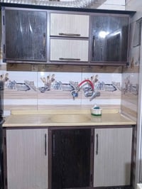 سنك مرمر وملحق نظيف من الداخل سعره 150 وبي مجال بسيط مكان بغداد الإسكا...