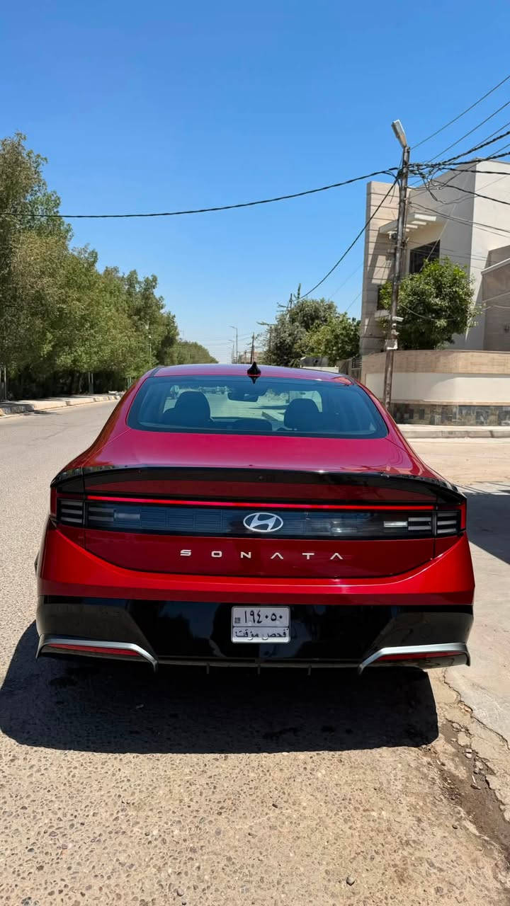 هونداي (سوناتا )
موديل 2024 
ماشيه 32 mi
بدون رقم تترقم جميع المحافظات
مواصفات ل SEL المعروفه 
تجي فول مواصفات ماعدا الفتحه والكشنات الجلد 
الحادث جاملغ وبنيد مستبدلات ومصبوغات بدون دواخل لا شواصي لا لغود حته الراديتر الاصليه مالتها 
بدون ايرباك ولا كلوب بلدشبول
السياره جاهزه من كلشي بدون نقص 
مكان السياره حله شارع 60 
***********
السعر 178$
