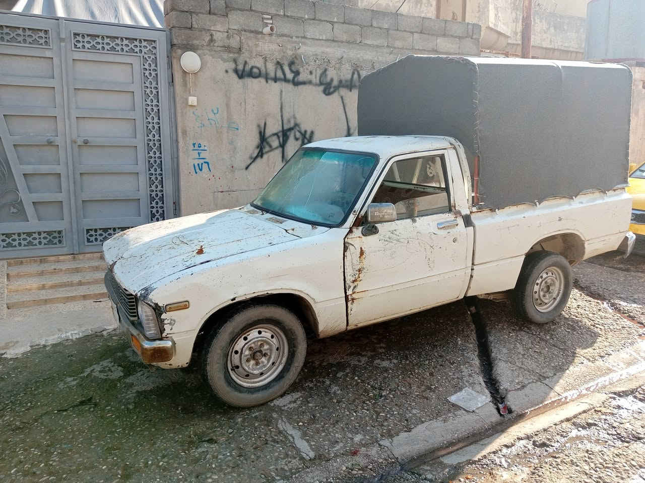 بيكم 80
المكان شارع عشرين  حي تنك
السعر عشرين بيا مجال 20
شرط تحويل سنويه عاضم 
السنويه جديد 2027
رقم الهاتف
***********
