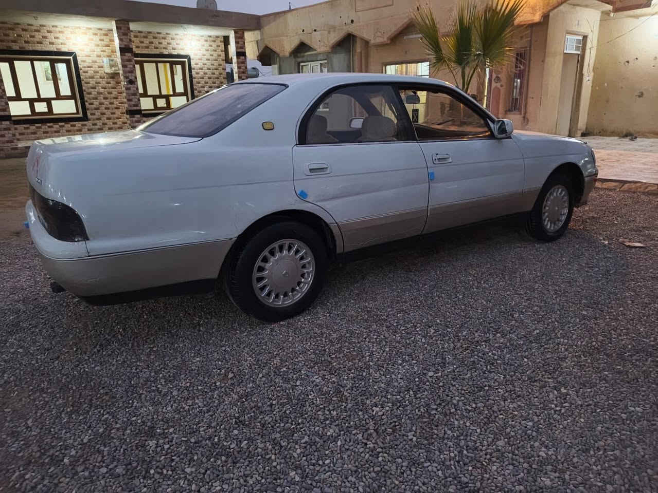 للبيع بطه موديل 93 رقم فحص نينوى گير محرك نضيف محرك 2500 دبل ولوي اصلي شرط التحويل كابون بانزين السعر 29 للاستفسار ***********
