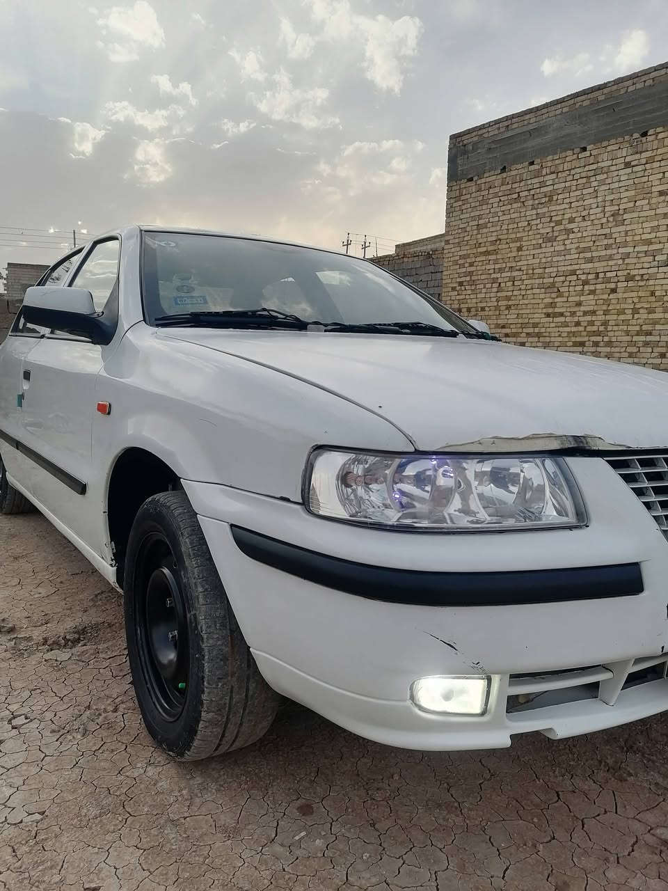 للبيع فقط
السعر.                  (43) وبيها مجال للشراي 
سمند إيراني 
موديل 2011
كير مكينه مكفولات
حداديه جديد
تخم تاير نضاف
السياره مكفوله من الضربه القويه والعيب الشرعي والاصوليات
سنويه بسامينه شرط المداور وكاله ما اسوي
مكاني ذي قار قضاء الشطره حي الزهراء
ملاحظة انه مكلف بلنشر اتصل واستفسر ***********
