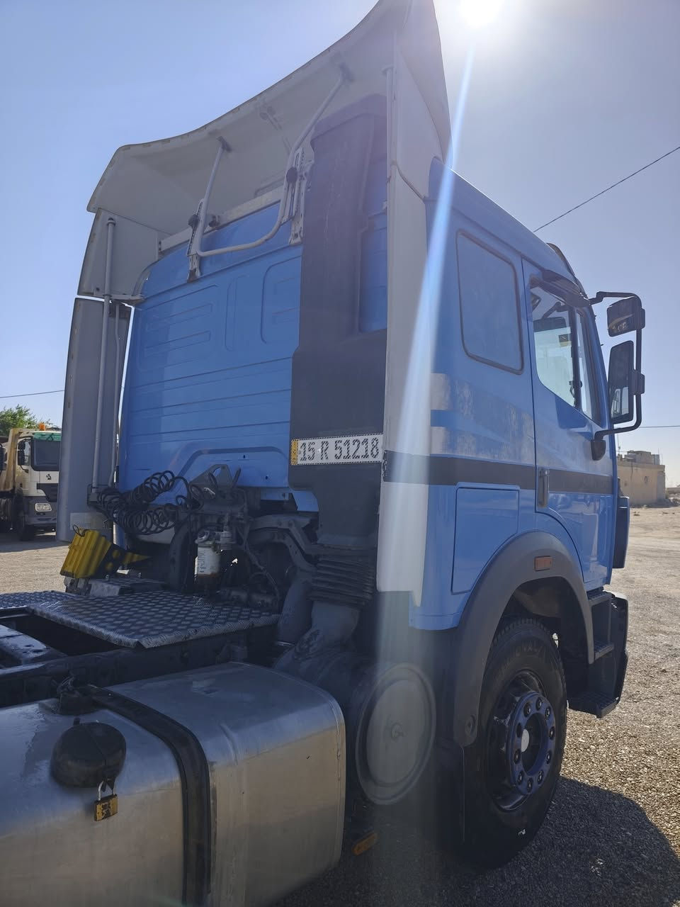 كرواتي 
موديل 1995
1853
كير240
محور طويل
مربوطه صهريج 
السعر250وبيها مجال 
معرض الوان لتجارة السيارات والمعدات الثقيلة يرحب بكم

العنوان الانبار الفلوجة الخط السريع
*********** صلاح الحلبوسي
*********** عبود الدليمي
*********** عبود الدليمي
