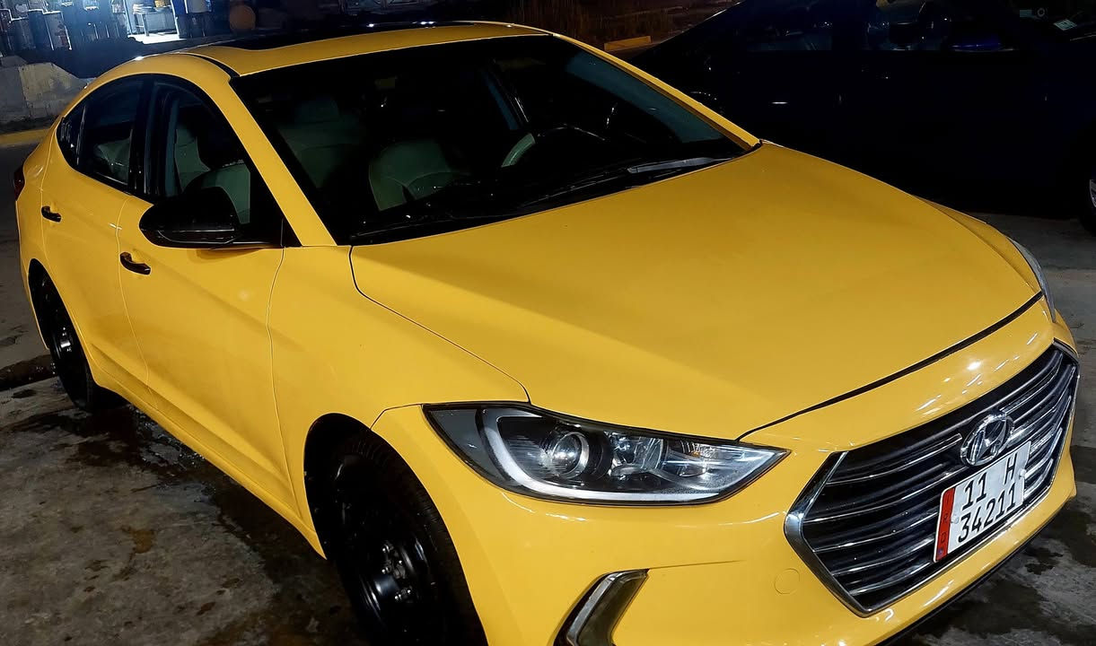 السلام عليكم ‏***********📲
للبيع هونداي النترا 2018 وارد امريكي ليبل واحد رقم بغداد  انكليزي 🇮🇶 
صور الحادث والسونار بلمنشور 📸📸
فول مواصفات لمتد 🦚
محرك 2000 دوش 
فتحة سقف ورادار جانبي 
بصمه تشغيل وأبواب 
شاشه وكامرة تحكمات 
كشنات تدفئة  سيارة تخم تاير جديد وادامه كاملة  مصفره ه‍يئة وغرامات تحويل ثاني يوم
 العنوان بغداد الحسينيه
