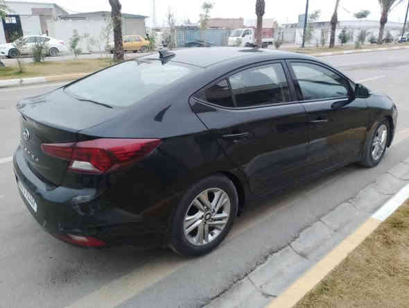 سلام عليكم 
سياره الانترا 2020
 سياره جديده 
 رقم بغداد  نكليزي 
سياره نص مواصفات رادار 
كشنات تتفه تبريد ستيرن تدفه 
تبريد ثلج 
سياره بيهه ثلاث قطع صبغ
شاشه عطال شاشه جبيره  بلادي 
صدر جديد سياره خير من الله 
مكينه 2000
سعر 130ورقه وبيهه مجال 
الرقم *********** بغداد
