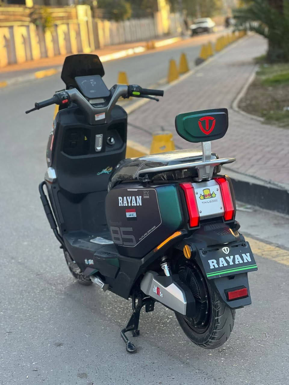 السلام عليكم شباب دراجه شحن للبيع نؤع صاعقه شركته تالج الريان RAYAN  مؤديل 2026 بطاريات 6 كبير مسطره 35 مبيرا ملف 2000  سرعه 85  دراجه زيرؤ بعده ب الجيس ستخدام جذن قليل ؤصل معرض مؤجؤد بسمي  دراجه مؤاصفاتها معرؤفها العنؤان بغداد ***********
