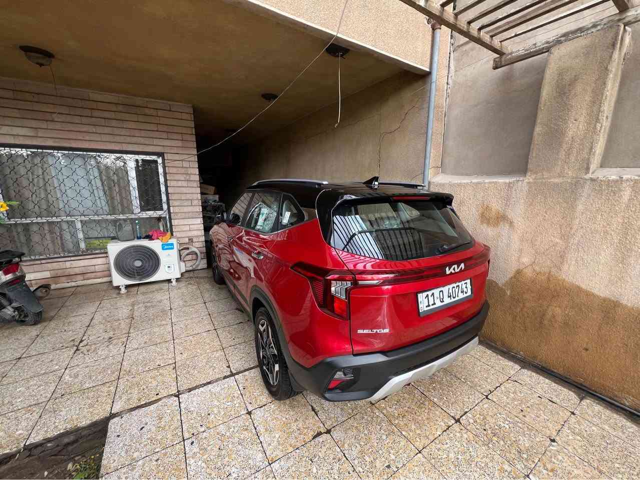 🔸 كيا _سيلتوس موديل٢٠٢٥ فول لل اخير خليجي ماشيه ٣ الف بس اخت الزيرو
 
🔸 رقم بغداد 
ا🔸اوتو هولد 
🔸بنوراما على طول 
🔸تبريد مقاعد 
🔸كراسي كهرباء 
🔸 دخول ذكي 
🔸مفتاح التشغيل بصمة 
🔸 ناقل حركة اوتوماتيك 8 سرع
🔸شاشة apple carplay and androidauto
🔸كاميرا خلفية دوارة
🔸انارة LED
🔸 تبريد شاشة
🔸 حساس امامي + خلفي 
🔸 مرايا كهرباء + اشاير بالمري
🔸 دشبول ايباد
🔸 فول تحكم مقود 
🔸 اوتو هولد
🔸 هاند بريك كهرباء
🔸 منافذ شحن 
🔸 وضعيات قيادة
🔸كراسي جلد ابيض 
🔸 قطعتين تبريد
🔸 قياس الويل 17 انج 
🔸 مانع انزلاق 
🔸 منافذ شحن USB / TYPE C 
🔸 ايزوفيكس ISOFIX

ابعاد السيارة 
الطول   4315 ملم 
العرض  1800 ملم
الارتفاع 1620 ملم
السعر.   ١٨٨$وبيه مجال 
***********
العنوان :- بغداد بغداد, العراق
