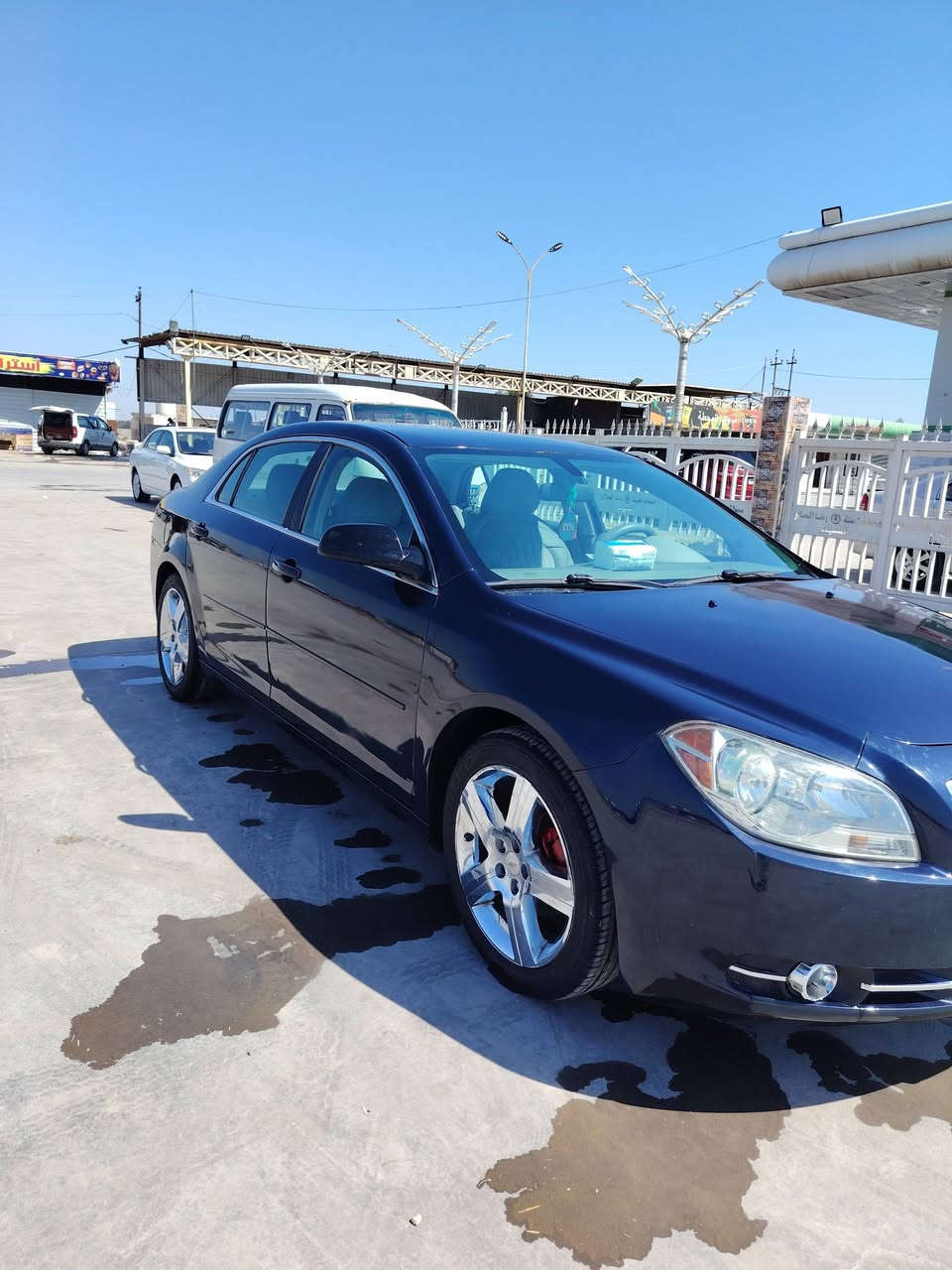 السلام عليكم ماليبو موديل 2011 للبيع كير ومكينه مكفوله مكينه 2400 كلشي شغال طخه بجمالغ الخلفي بصيط وارد خليجي مصبوغه جماليه فقط صور سياره قبل لا تصبغ ورا مانصبغت لتكد تفاصيل سياره كله كامل تخم تاير كله جديد اي تحويل مباشر رقم بغداد سياره بيع او مراوس معروضه سعر ٨٥ بيه مجال الطيبين والخاطر الحجيه *********** مكاني واسط صويره
