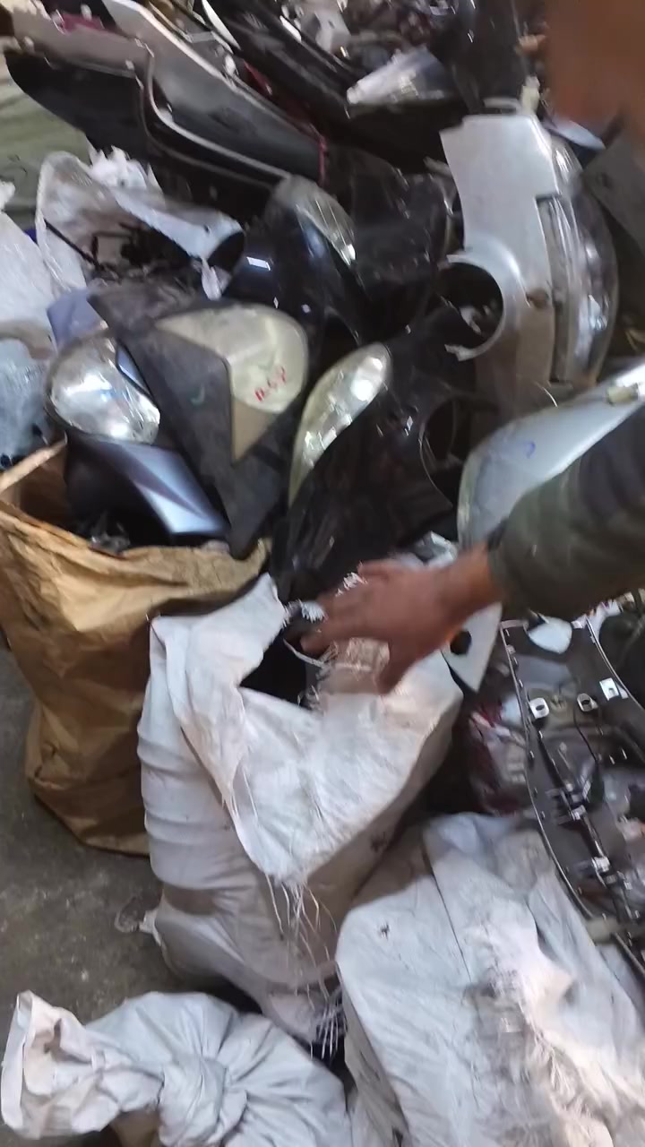 يوجود غراض تفصيخ باله حاوية كامكو بوليسي غراض جي تو غراض جي فايف
عنوان حله جسر الهنود
يوجد توصيل جميع المحافظات
***********
