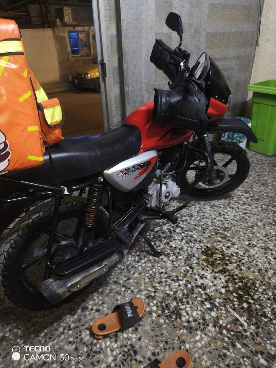 بوكسر موديل 23
الدراجة نضيفة وماناقصها شي 

مرقم كامل لوحات 

تحويل موجود 

السعر 2200 وبيها مجال
مكاني بغداد السيدية


**إذا كنت صاحب هذا الإعلان وتريد حذفه لأي سبب، رجاءا أرسل رسالة إلى الدعم الفني**