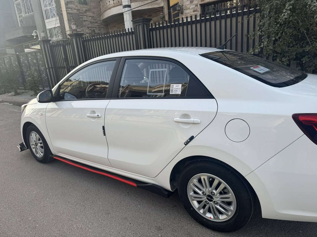 � للبيع: كيا بيكاس 2023

 • مشياها: 32,000 كم
 • المحرك: 1400
 • الكير: AT
 • سيارة اقتصادية وتبريد ثلج ❄️
 • بيها طخة واضحة بالصورة مصابغها
 • السيارة تعبان عليها وأعتبرها مثل بنتي ❤️ بس للضرورة احكام
 • هزة جديدة وسنوية جديدة باسمي
 • مكانها: بغداد، الدورة
 • السعر: 12,600$ 💰�📞 للتواصل: 0772 530 4099
