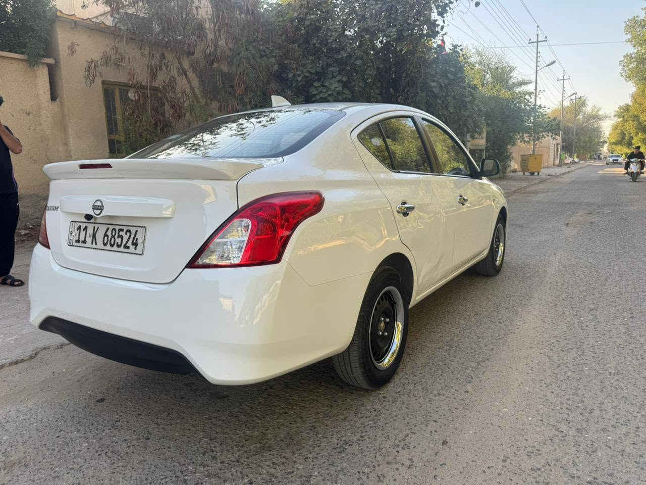 سني24 الهندي رقم بغداد
ماشيه 38 
فول مواصفات.. شاشة كبيره تحكمات استيرن 
اشاير جانبيه
مانع انزلاق
تبريد فول
مكينه وكير وحداديه ع وضع الشركه 
بيها فقط طعجات خفيفه بالباب الخلفي وباقي ع حاله لاتعديل ولاصبغ ولابارد ع وضعها باقيه... غير الطعجات كفاله من الدعاميه للداعميه كفاله حتى من الزلغ...
مرتبه ع ايدي  واحله من الصور
السياره اقساط واكفلك بكلشي  راعيها بصره بالقبله يسويلك وكاله....
السنويه لل30 
السعر 110 قفل مال بيع 
مكاني بصره قضاء القرنه***********

